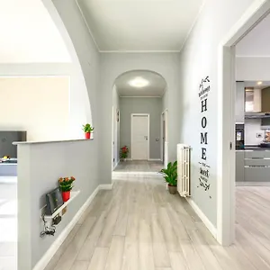 T&f House , Scandicci Italia